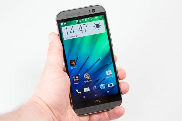 Das One (M8) wird mit Android 4.4.2 ausgeliefert, worauf HTC seine Benutzeroberfläche Sense in der neuen Version 6.0 installiert. (Bild: Fabian Hamacher/Golem.de)